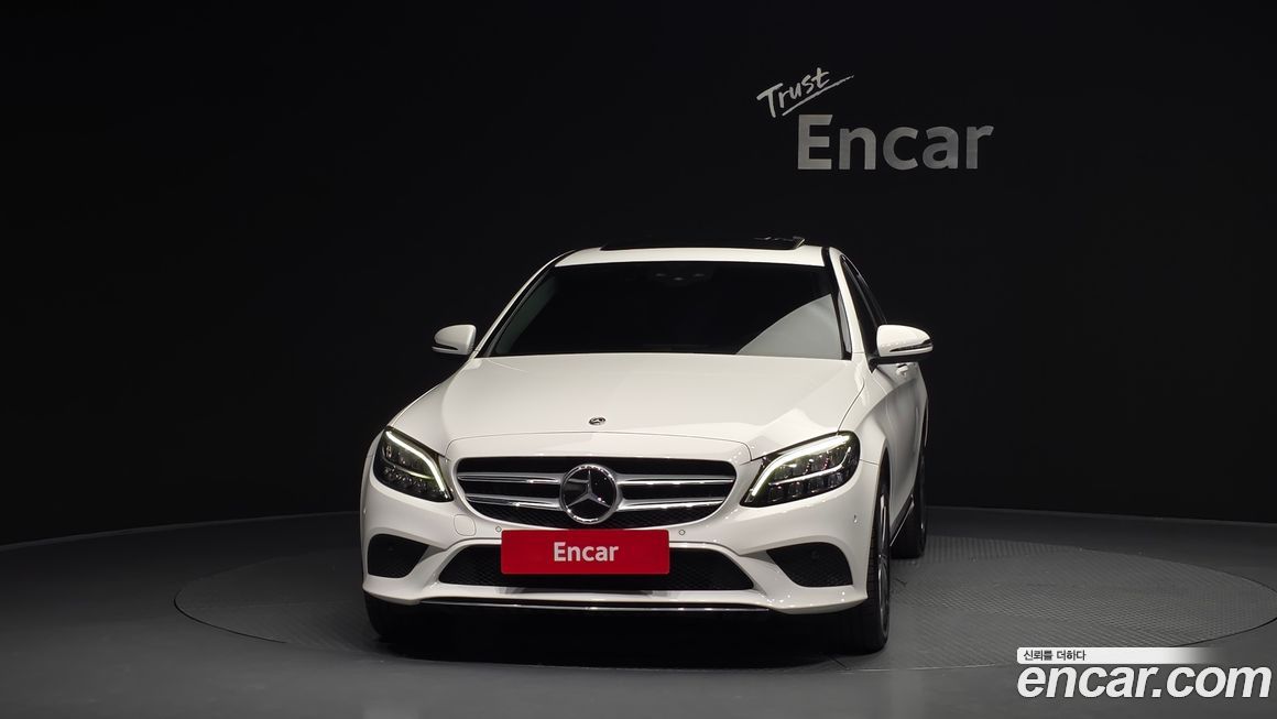 Mercedes-Benz C-Class 2021