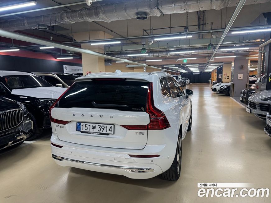 Volvo XC60 2025