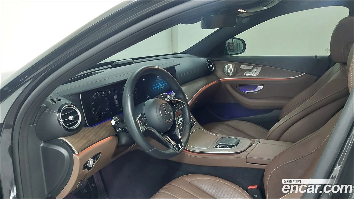 Mercedes-Benz E-Class 2023