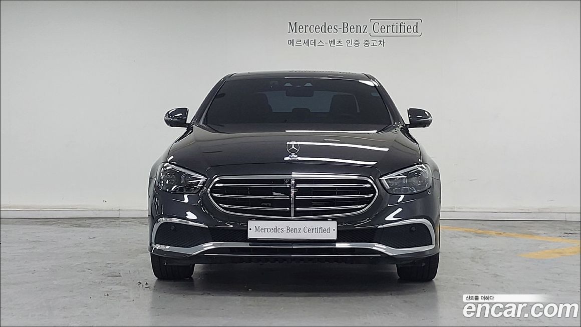 Mercedes-Benz E-Class 2023