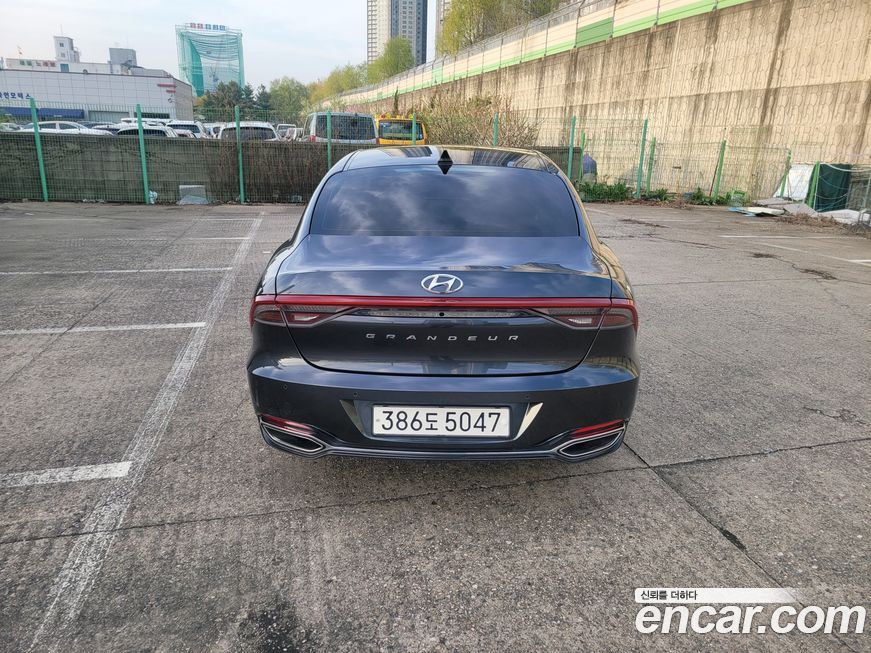 Hyundai Grandeur 2022