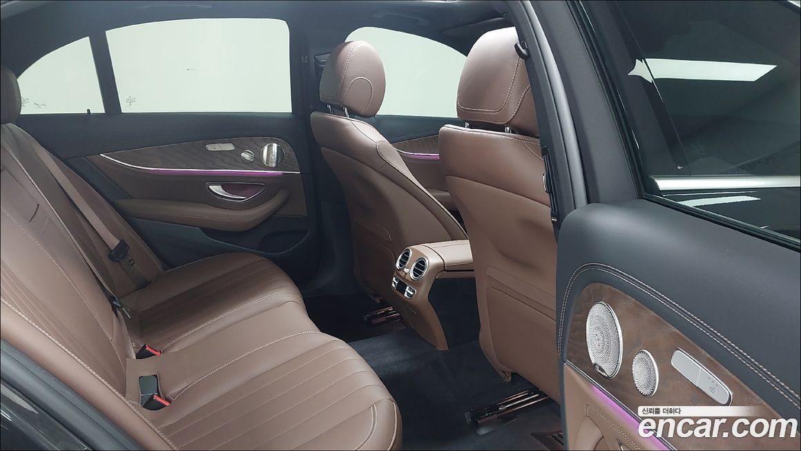 Mercedes-Benz E-Class 2023