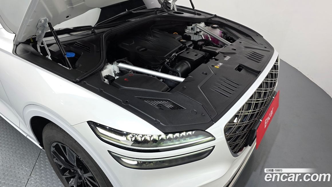 Genesis GV70 2025