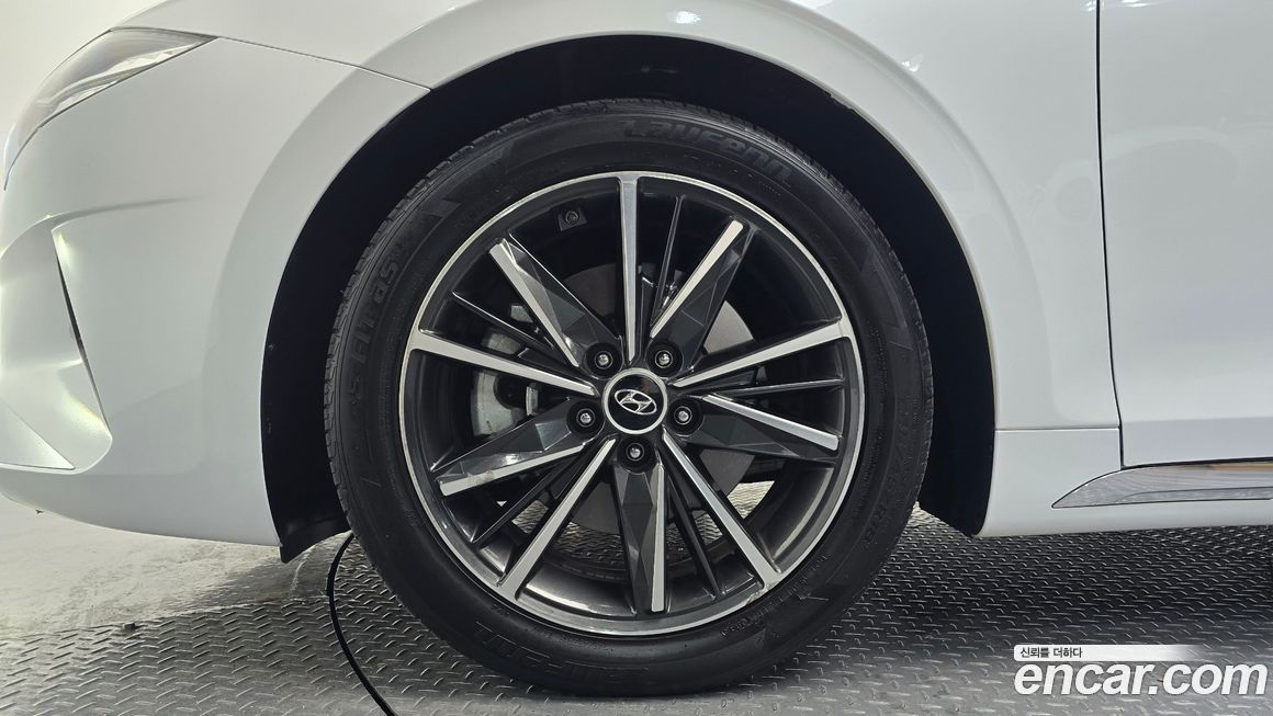 Hyundai Grandeur 2022