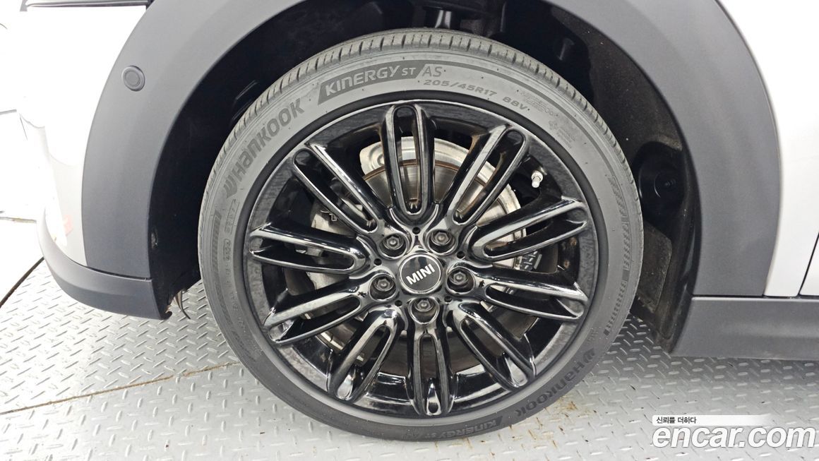 Mini Cooper Convertible 2024