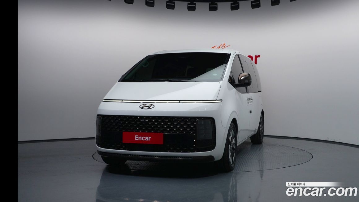 Hyundai Staria 2022