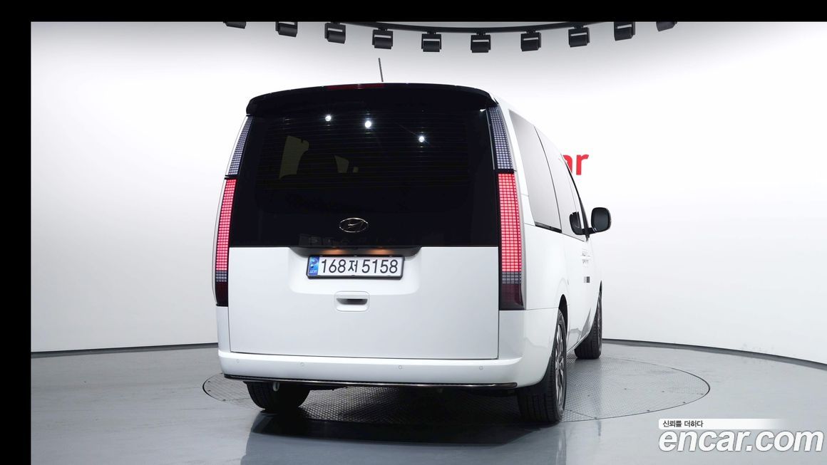 Hyundai Staria 2022