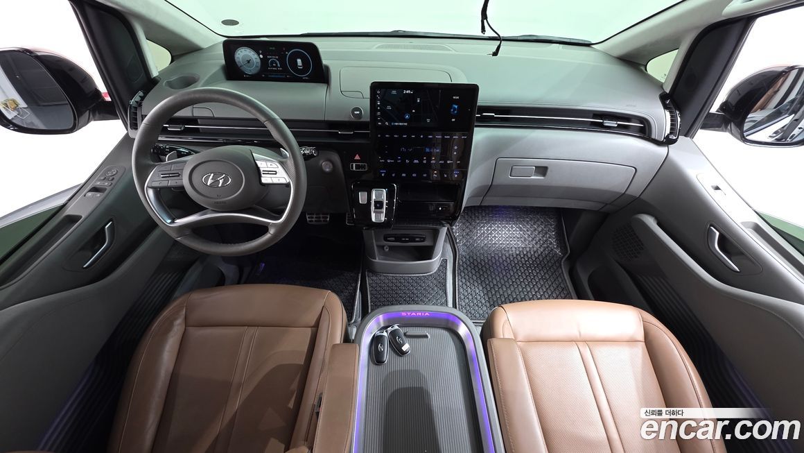 Hyundai Staria 2022