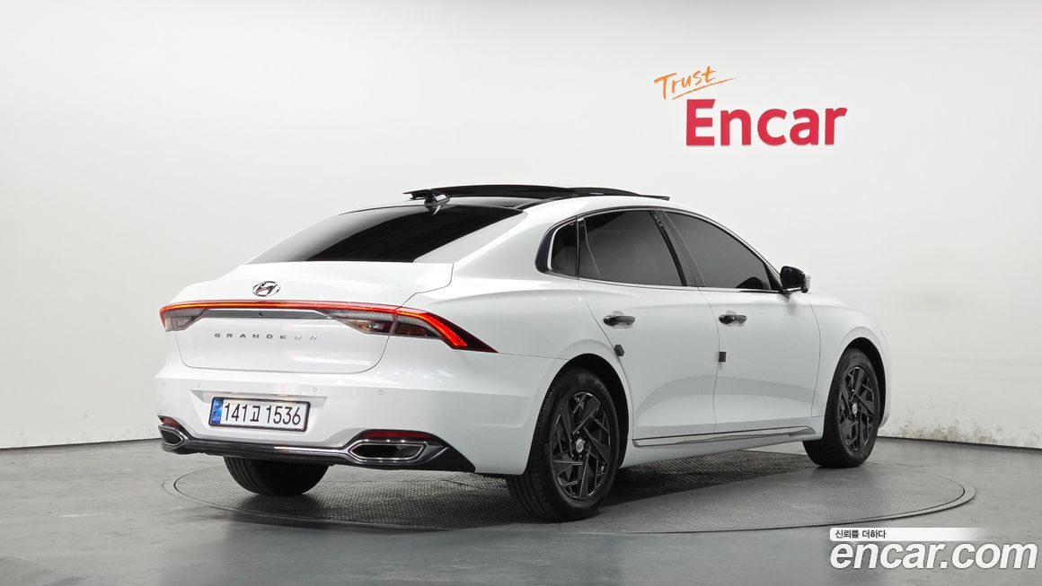 Hyundai Grandeur 2022