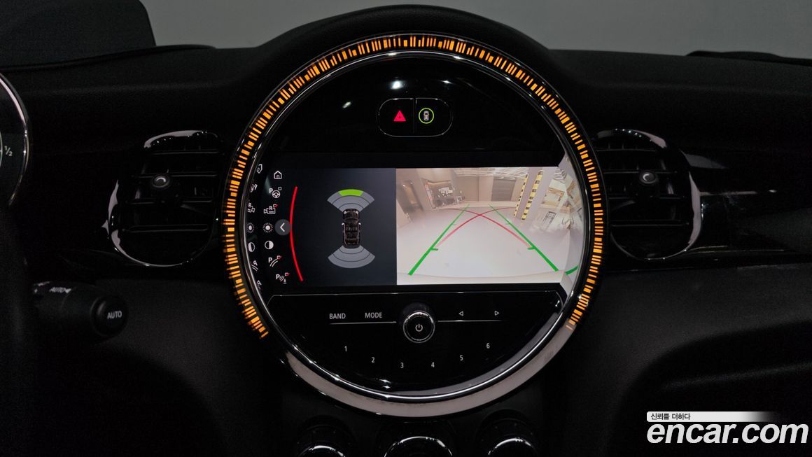 Mini Cooper Convertible 2024