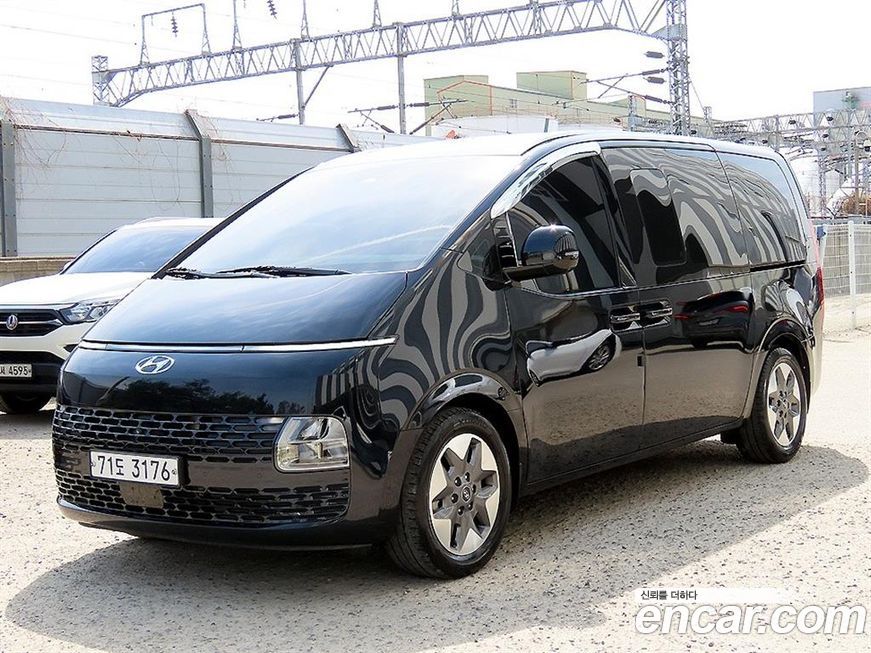 Hyundai Staria 2022