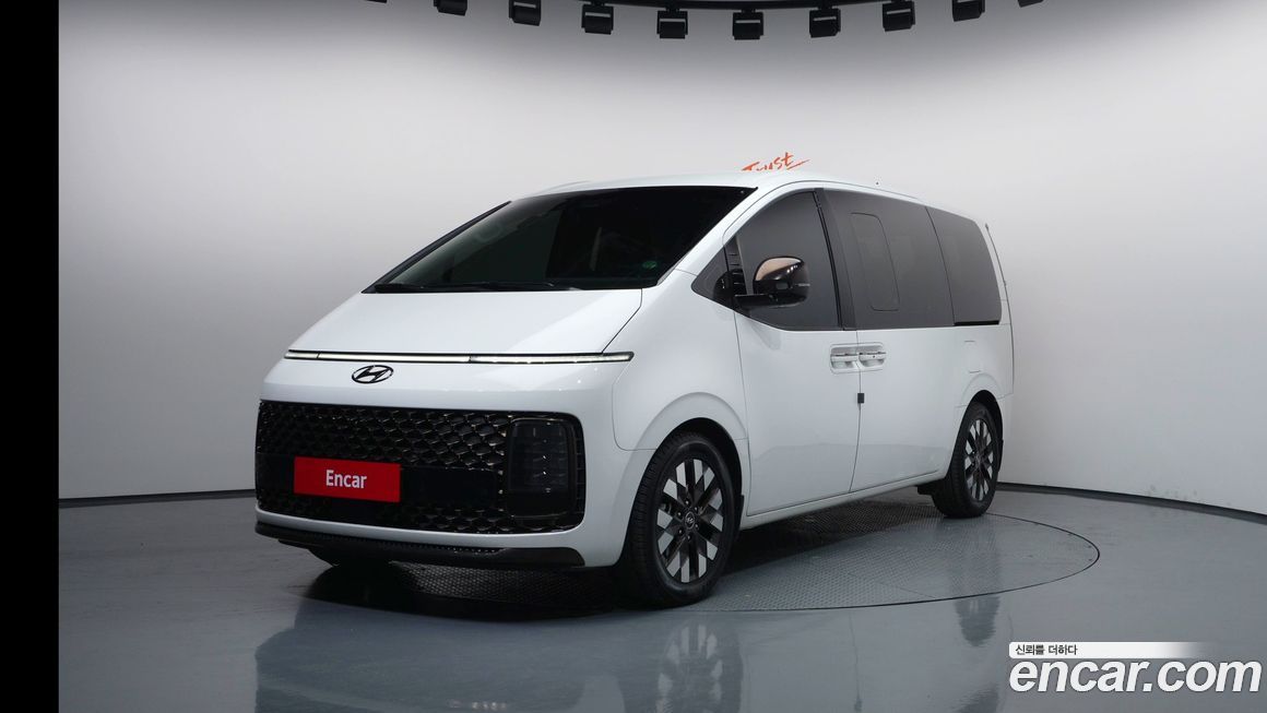 Hyundai Staria 2022