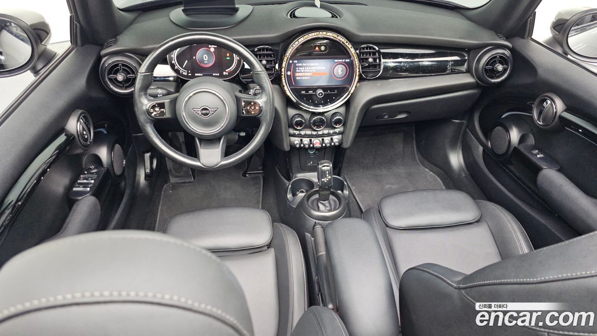 Mini Cooper Convertible 2024