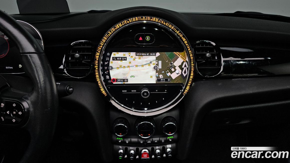 Mini Cooper Convertible 2024