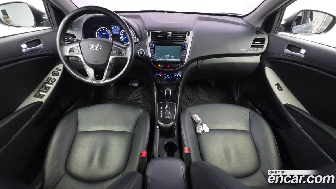 Hyundai Accent 2015