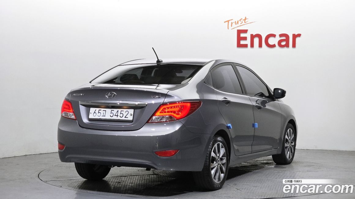 Hyundai Accent 2015