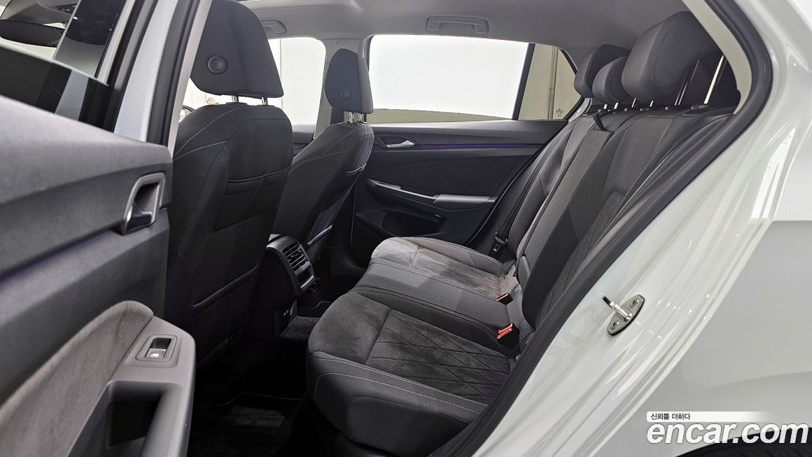 Volkswagen Golf 2023