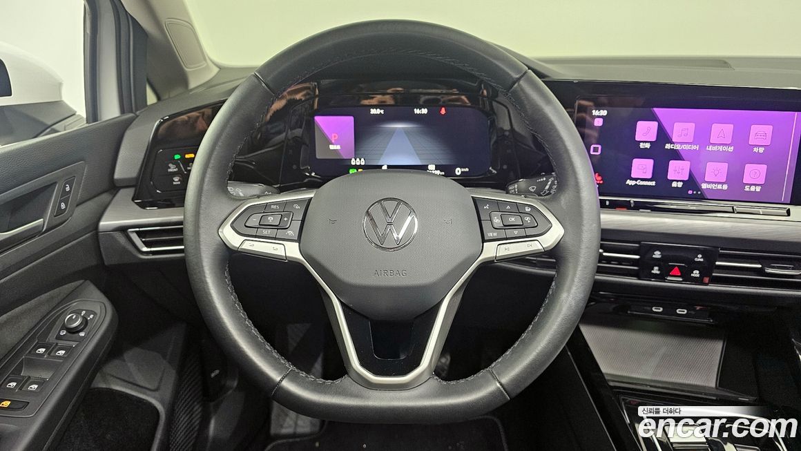 Volkswagen Golf 2023