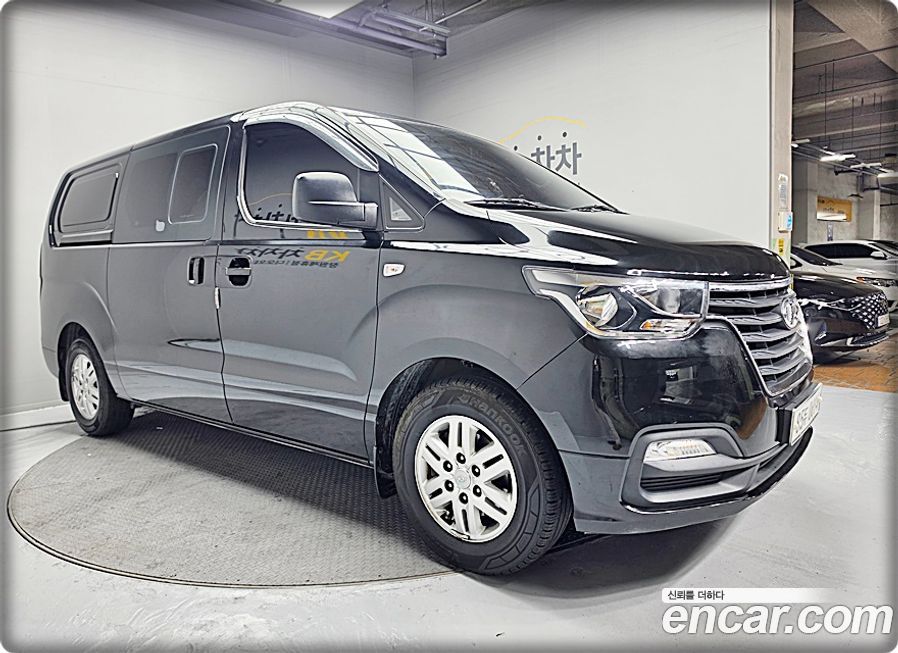 Hyundai Starex 2019