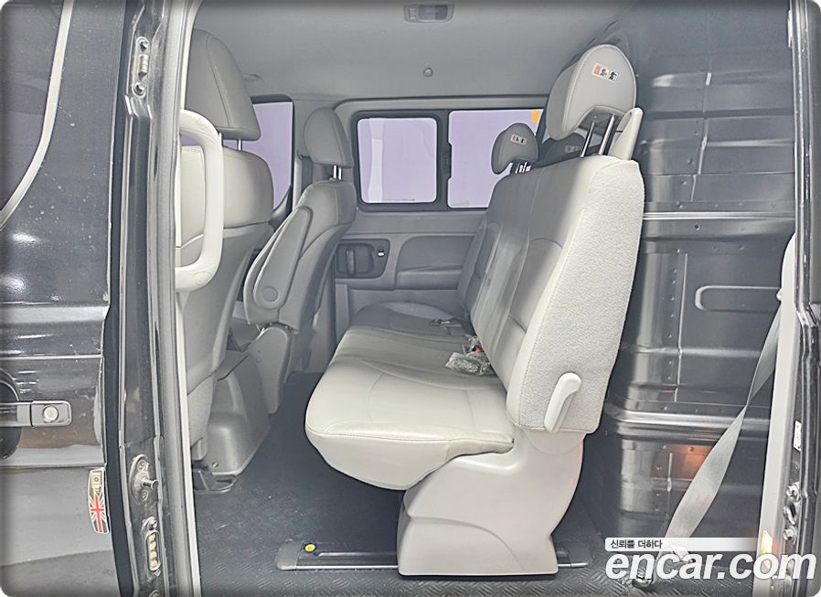 Hyundai Starex 2019