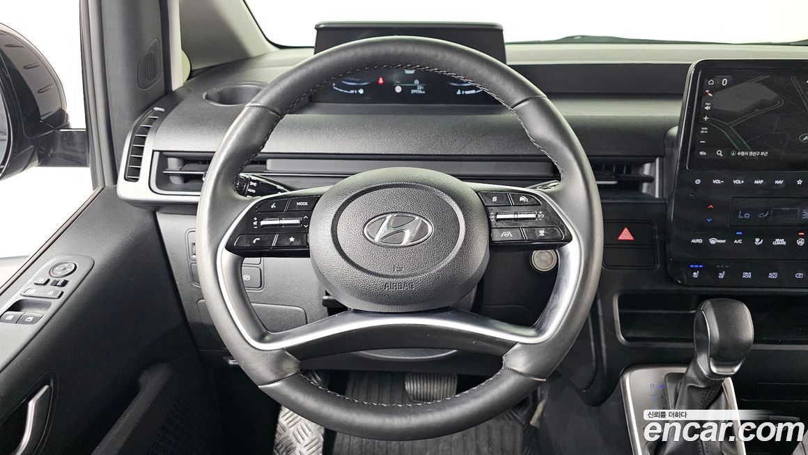 Hyundai Staria 2024