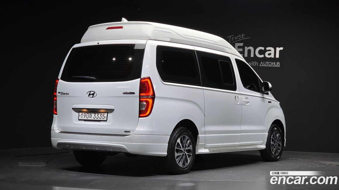 Hyundai Starex 2021