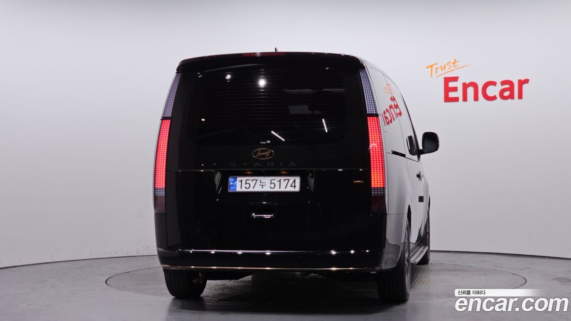 Hyundai Staria 2025