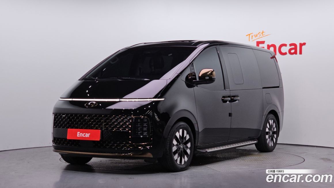 Hyundai Staria 2025