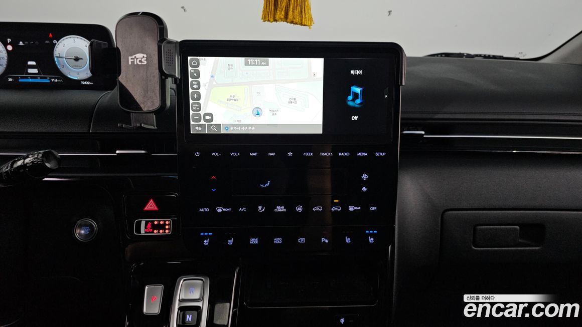 Hyundai Staria 2025