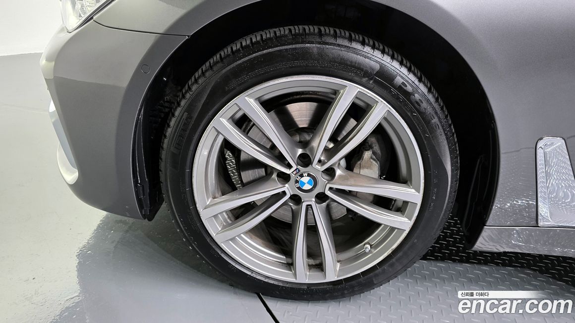 BMW 7-Series 2017