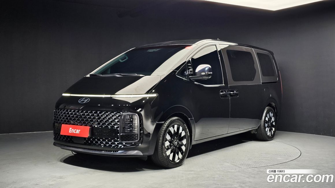 Hyundai Staria 2025