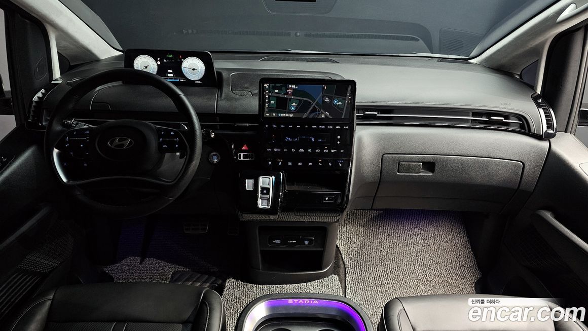 Hyundai Staria 2025