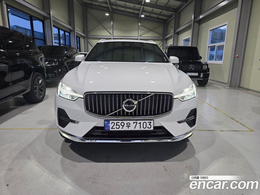 Volvo XC60 2025