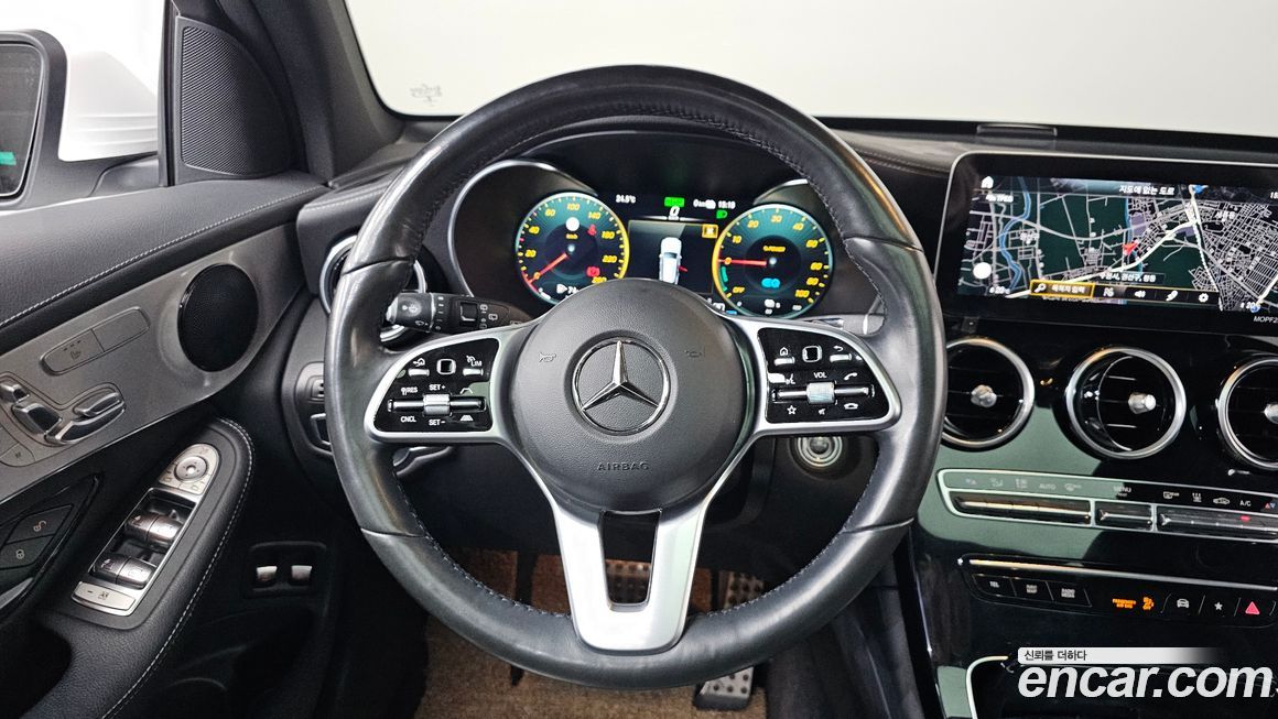 Mercedes-Benz GLC-Class 2022