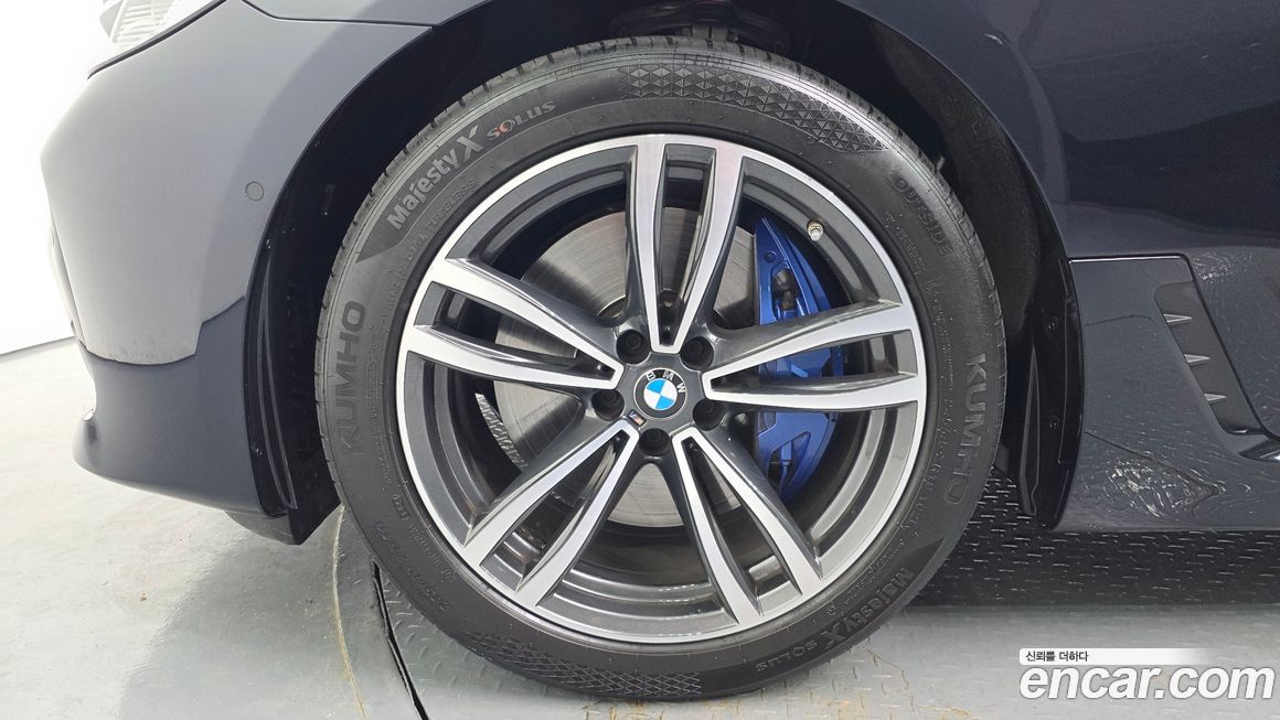 BMW Gran Turismo 2024