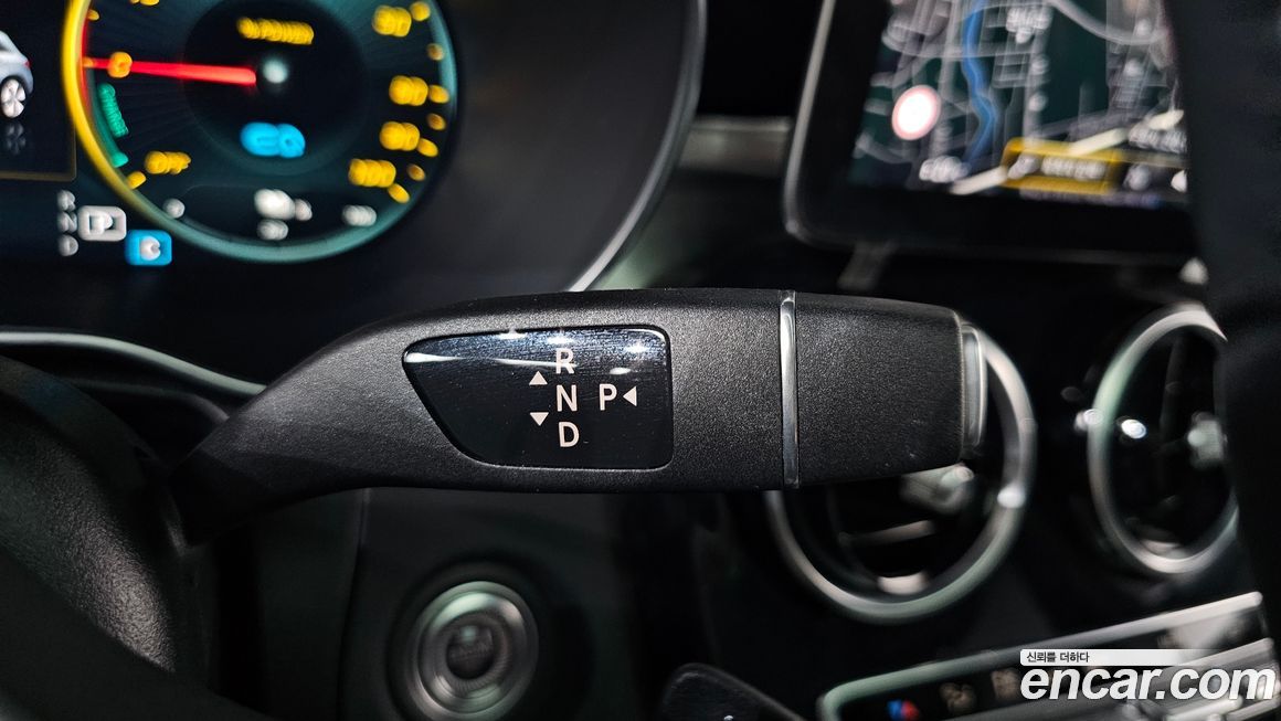 Mercedes-Benz GLC-Class 2022