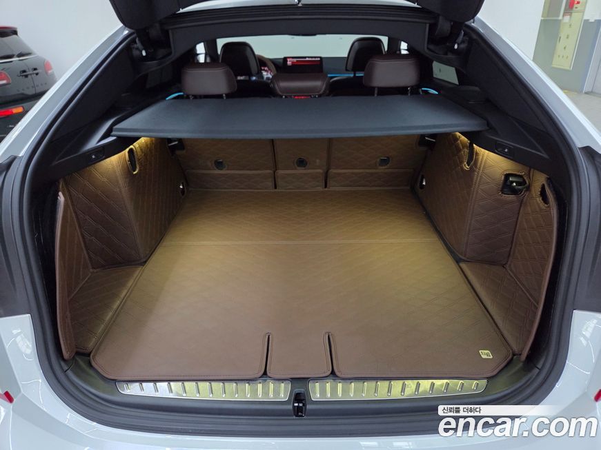 BMW Gran Turismo 2024