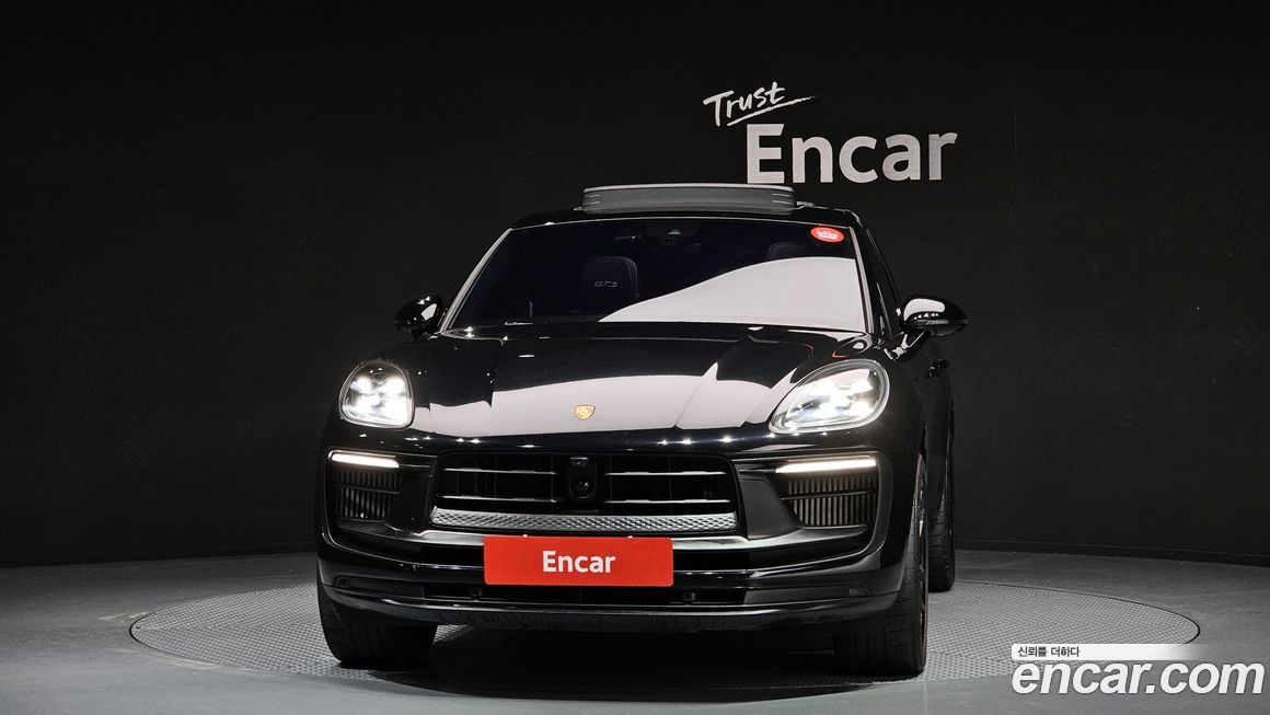 Porsche Macan 2023