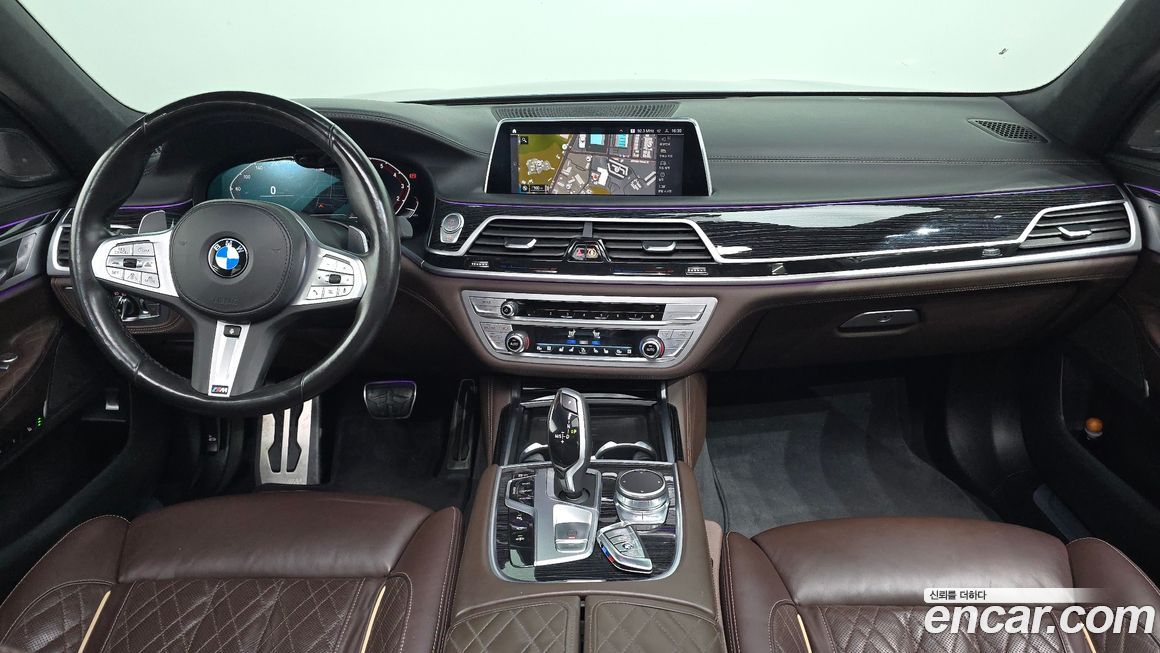 BMW 7-Series 2021
