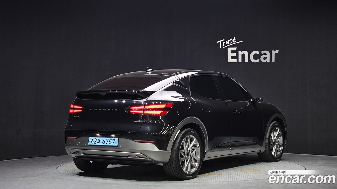 Genesis GV60 2025