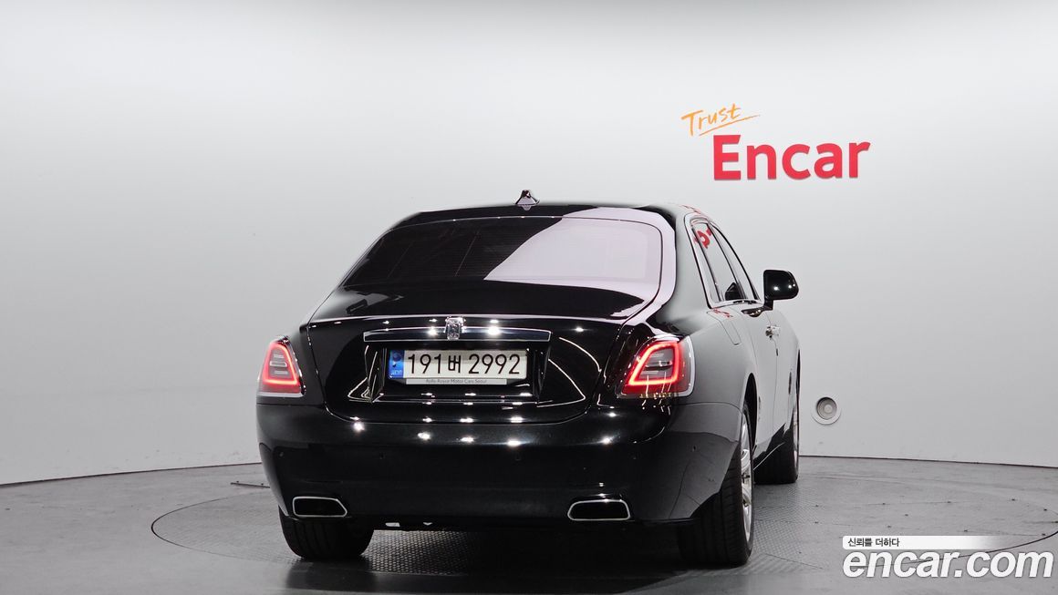 Rolls-Royce Ghost 2023