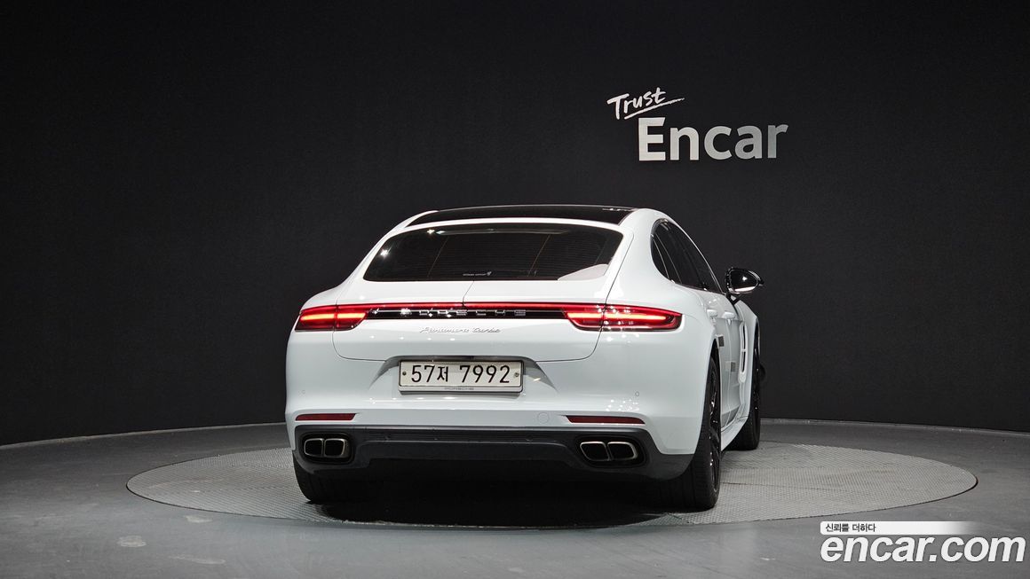 Porsche Panamera 2019