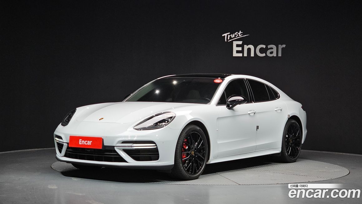 Porsche Panamera 2019