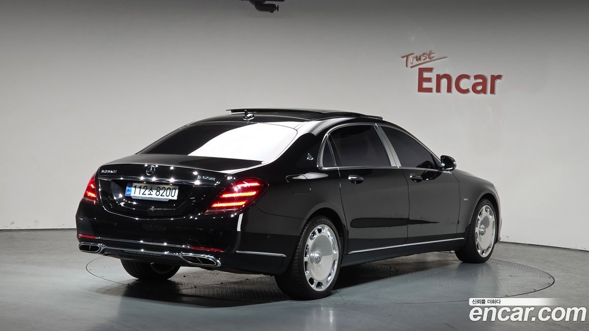 Mercedes-Benz S-Class 2020