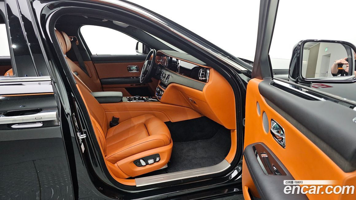 Rolls-Royce Ghost 2023