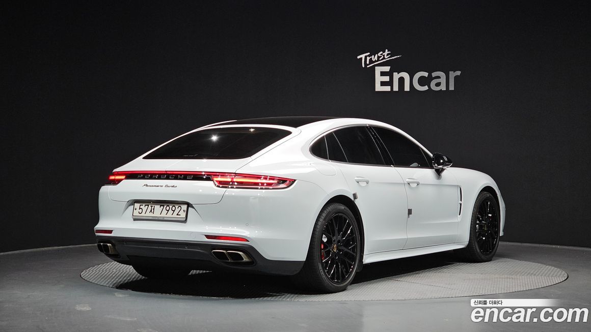 Porsche Panamera 2019