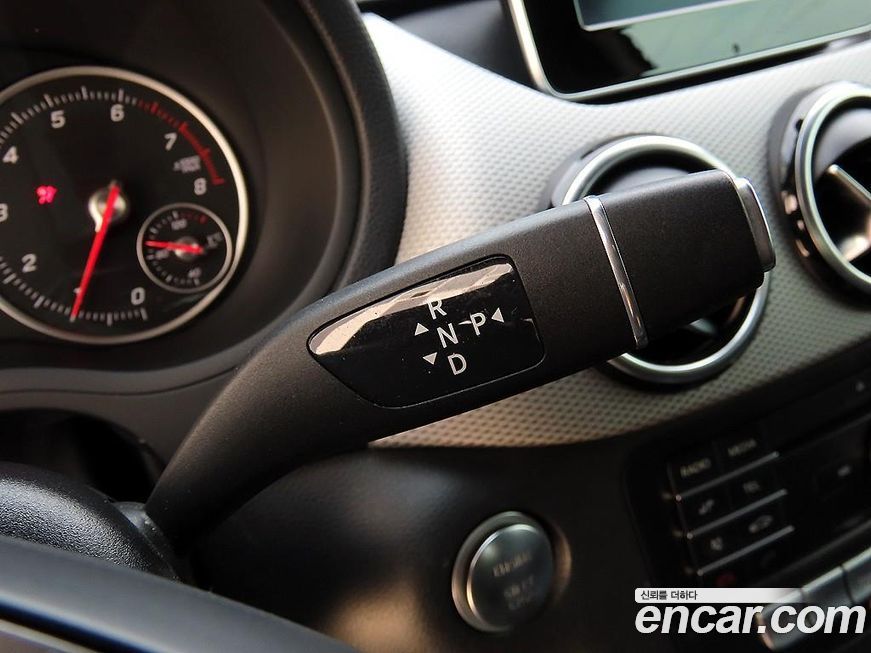 Mercedes-Benz B-Class 2018