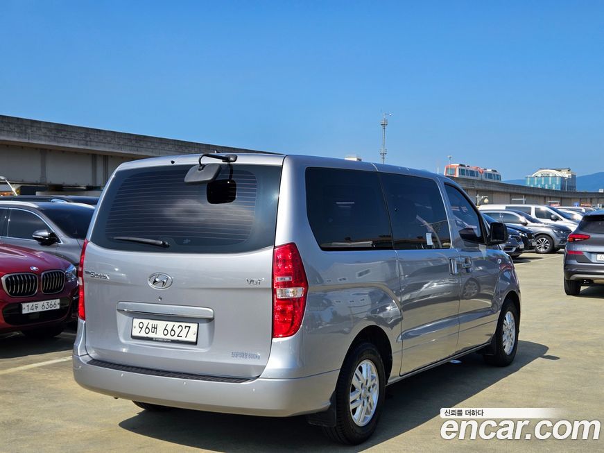 Hyundai Starex 2018