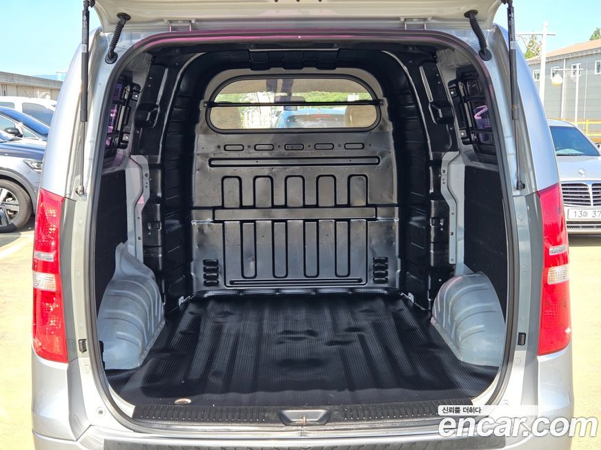 Hyundai Starex 2018