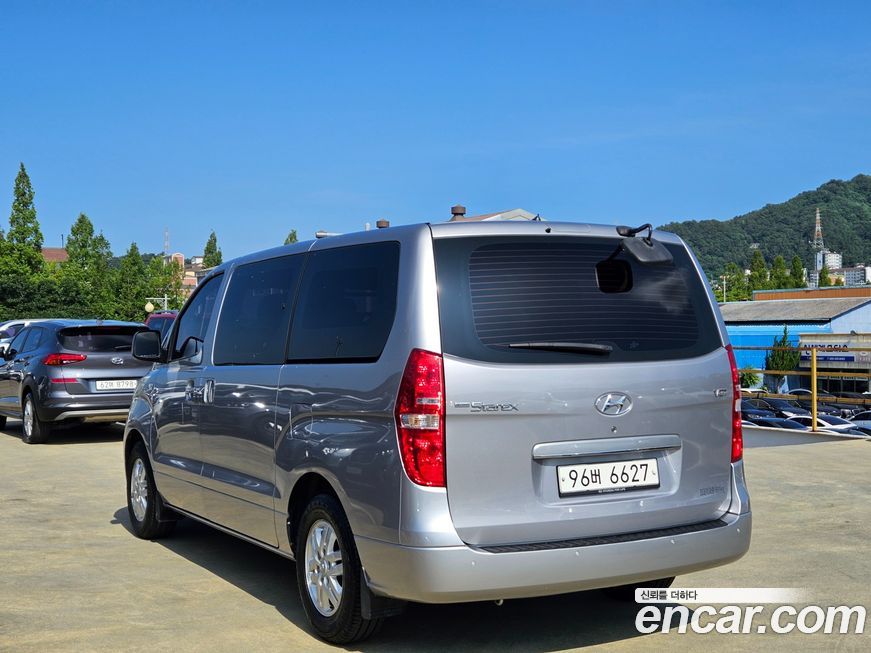 Hyundai Starex 2018